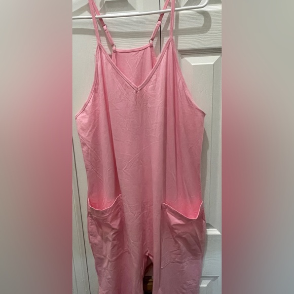 Pink Women's  Jumpsuit. NEW
NEVER WORN
SIZE PTP 22”
Inseam 30” - Picture 2 of 6